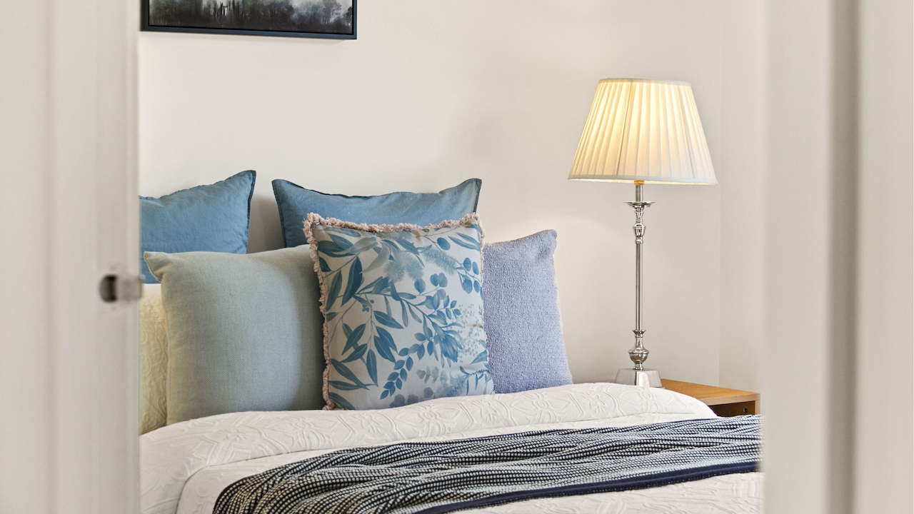 10 Cushion Colour Mistakes That Can Make Your Living Room Look Cluttered