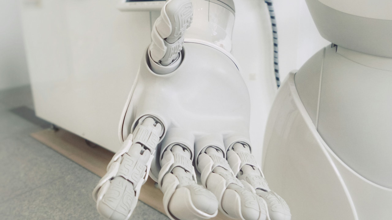 How Trump's Ban On Cheap Chinese Humanoids May Stunt US Robotics