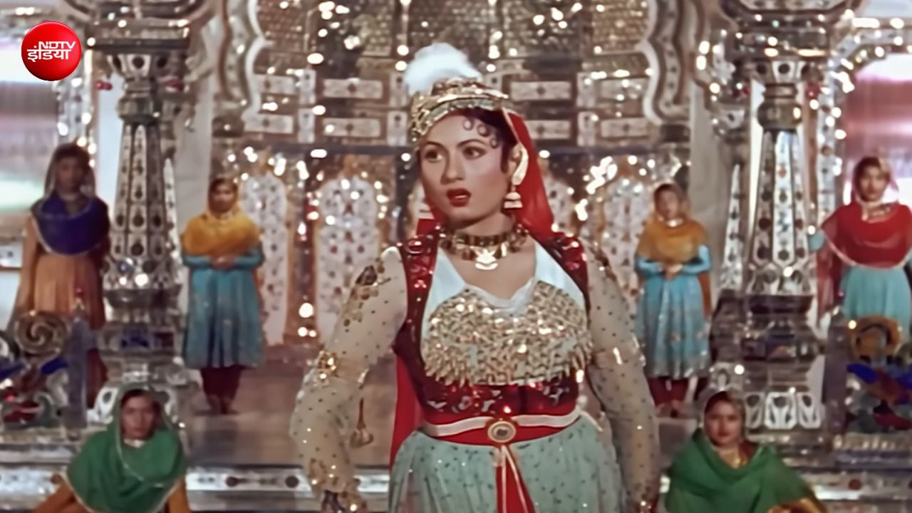 हिंदी सिनेमा के सबसे महंगे गानों में से एक, 2 साल में बना सेट, 105 बार लिखे गए बोल, स्टूडियो के बाथरूम में हुआ रिकॉर्ड