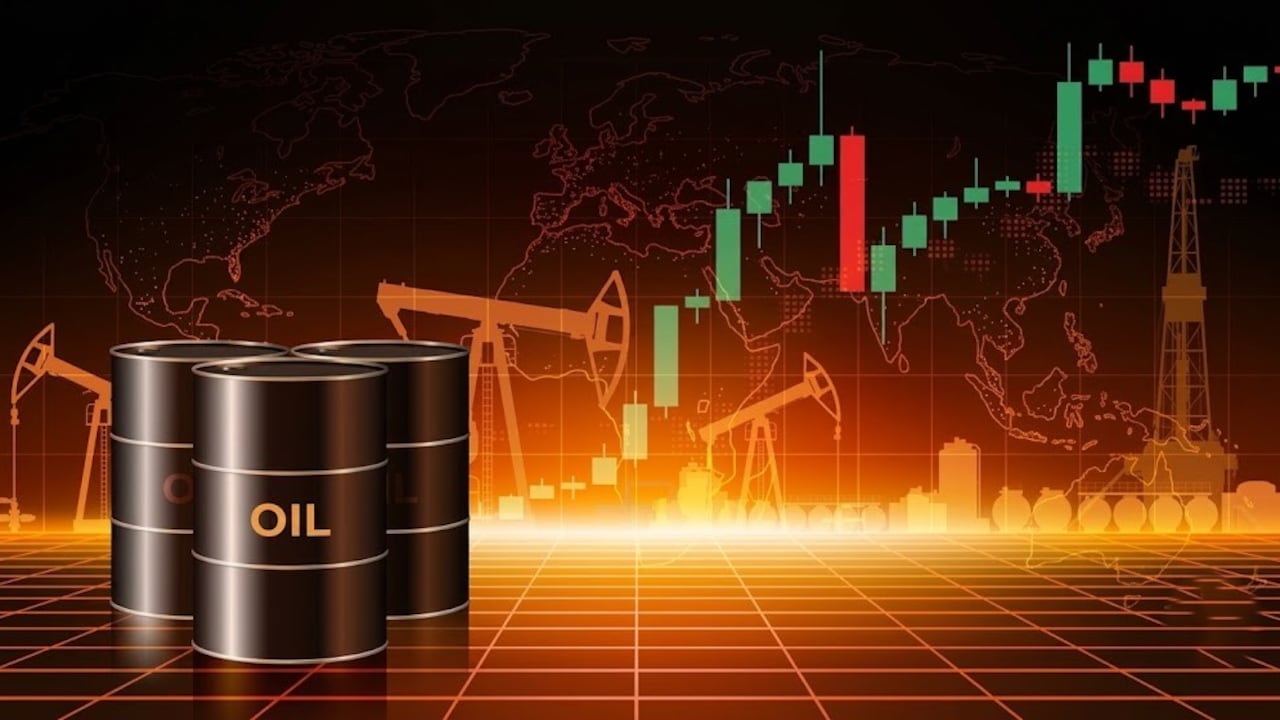 D-Street Set For Red Friday? GIFT Nifty Plunges 130 Points As Crude Oil Hits $107