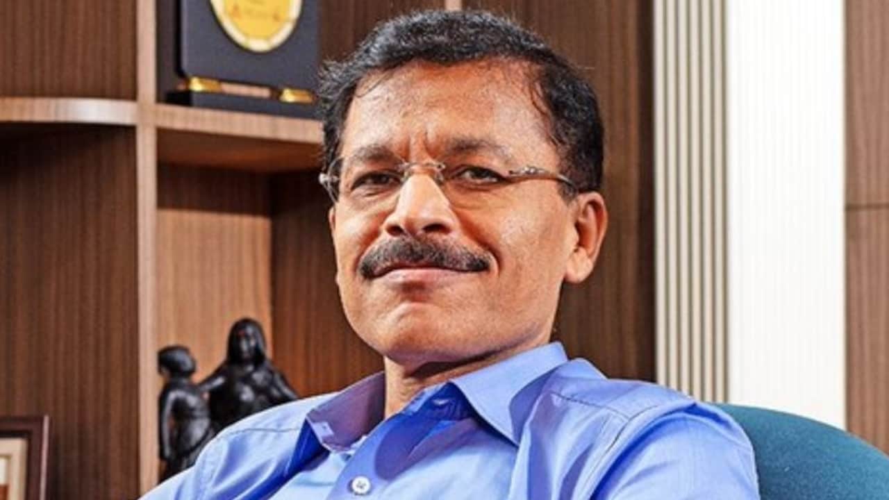 तुकाराम मुंढे की लीडरशिप वाले FDA को हाई कोर्ट की फटकार- क्या आप खुद को भगवान समझते हैं? 