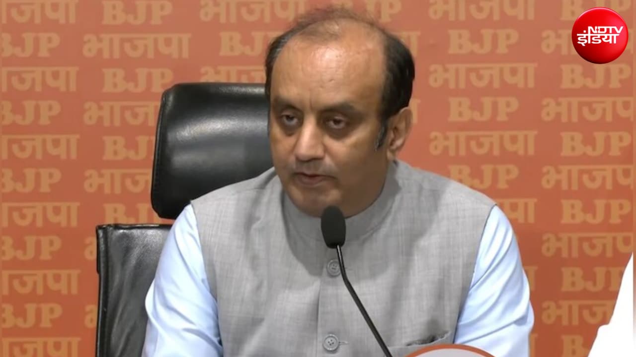 PM ने किसी का नाम नहीं लिया, 24 घंटे में खुद ही सामने आ गए दिमागी नक्सली : बीजेपी ने कसा तंज
