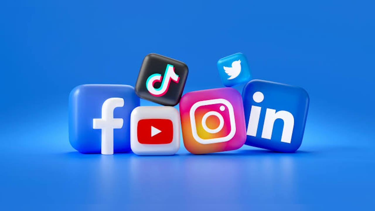 Govt To Social Media Giants: Comply With Indian Laws, Avoid Arbitrary Content Takedowns