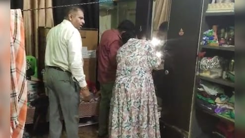रक्षाबंधन मनाने गए परिवार के सूने घर पर चोरों का धावा, 30 लाख के जेवर और नकदी पार
