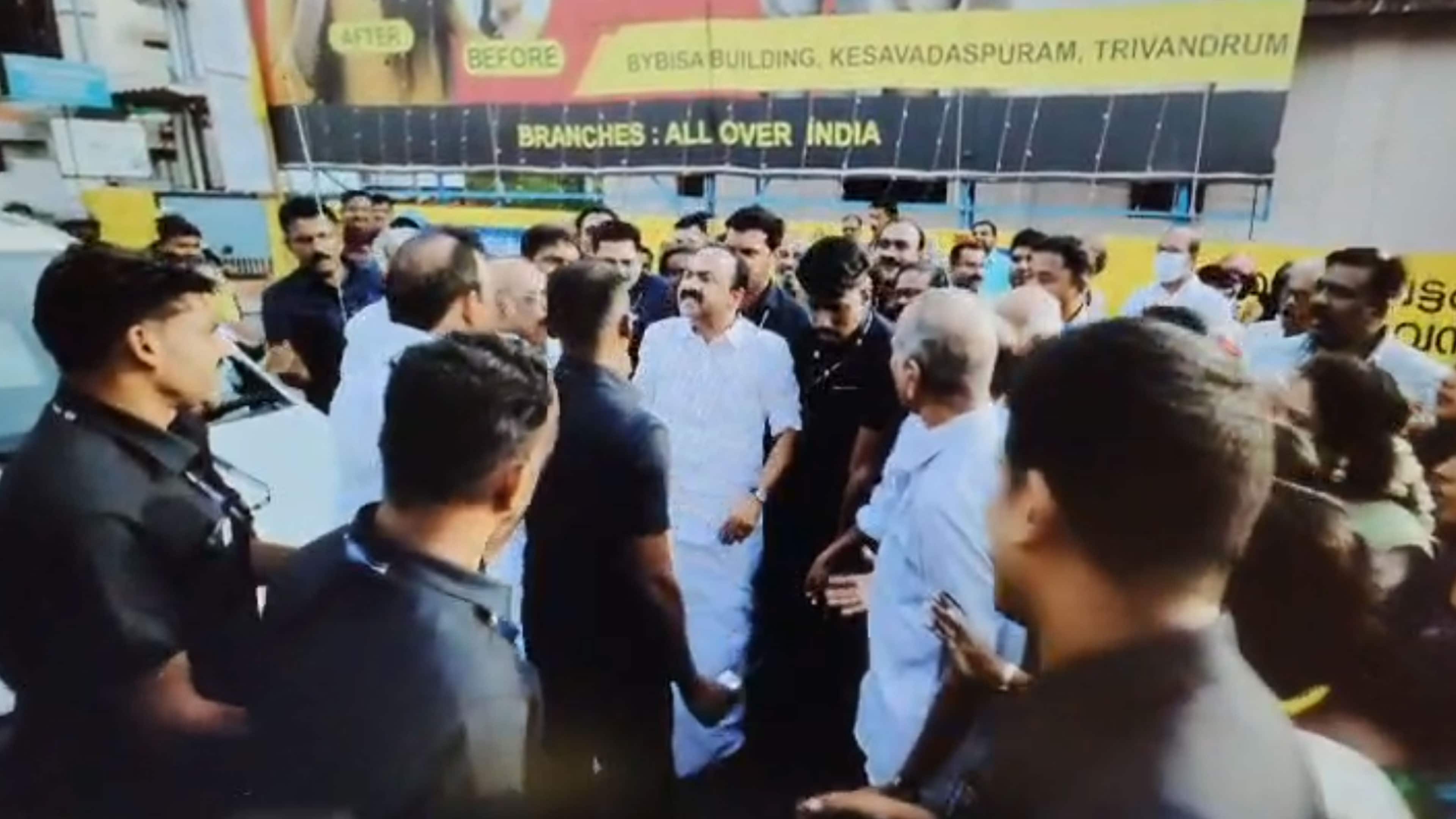 Congress Leader Blocks Kerala Chief Minister's Convoy, Argues With Him