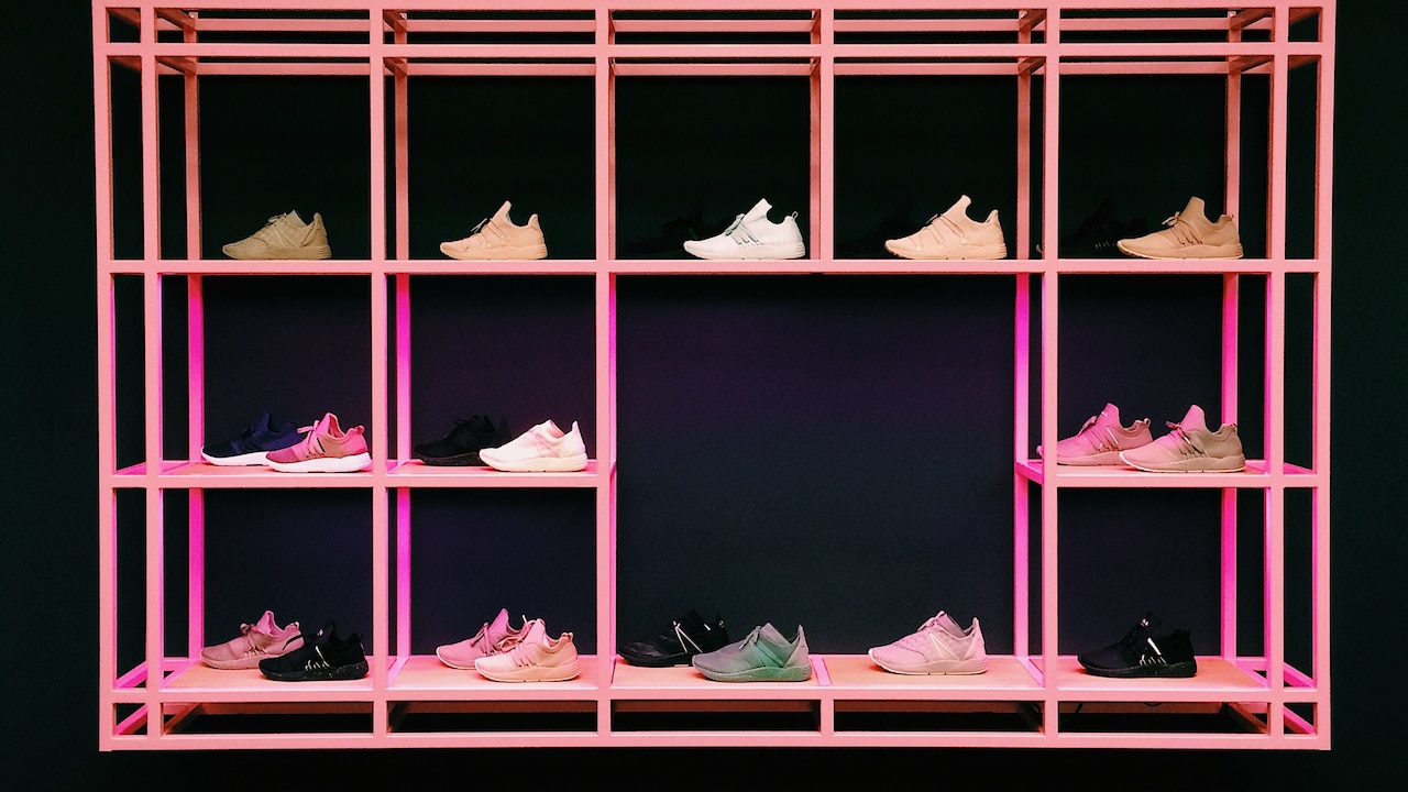 Shoe-Rack Smell Solutions: 10 Fixes For Damp Shoes And Bacteria Shoe-Rack Smell Solutions: 10 Fixes For Damp Shoes And Bacteria