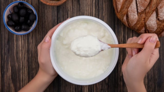 There is high quality protein in 100g of dahi which needs to be eaten in moderation