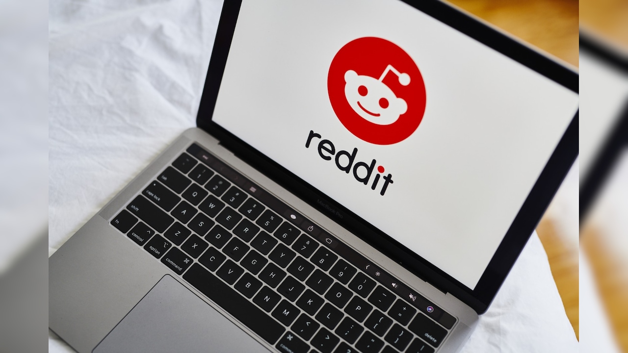 Reddit Shares Surge On S&P 500 Inclusion Later This Month