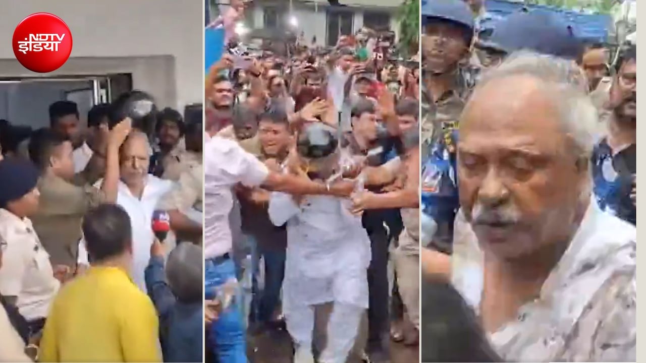 आरजी कर रेप केस में गिरफ्तार TMC के पूर्व विधायक पर भीड़ का हमला, थाने के बाहर अंडे फेंके, चोर-चोर के लगे नारे
