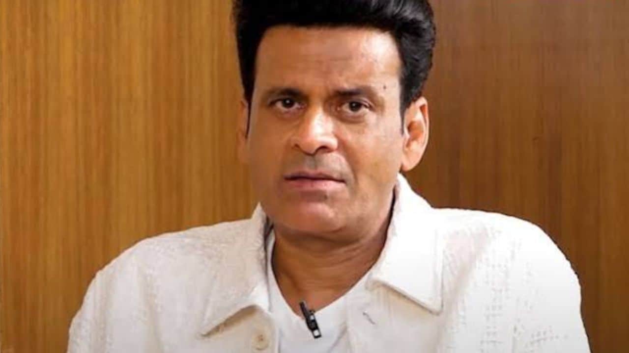 सपने पूरे करने के लिए छोड़ा मां-बाप का साथ, आज इंडस्ट्री में 32 साल पूरे कर चुके मनोज बाजपयी को इस बात का मलाल