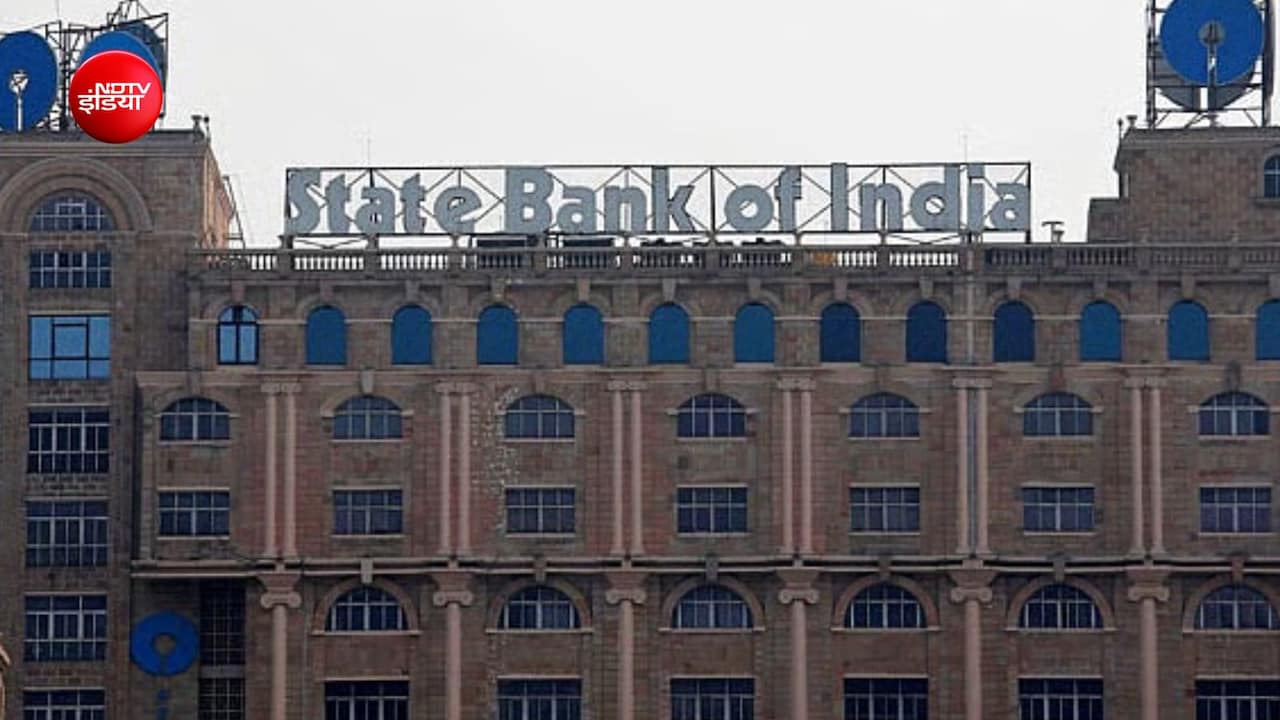 SBI Clerk Recruitment 2026: एसबीआई क्लर्क भर्ती के आवेदन शुरू, जानें कौन कर सकता है अप्‍लाई