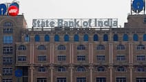SBI Clerk Recruitment 2026: एसबीआई क्लर्क भर्ती के आवेदन शुरू,  जानें कौन कर सकता है अप्‍लाई