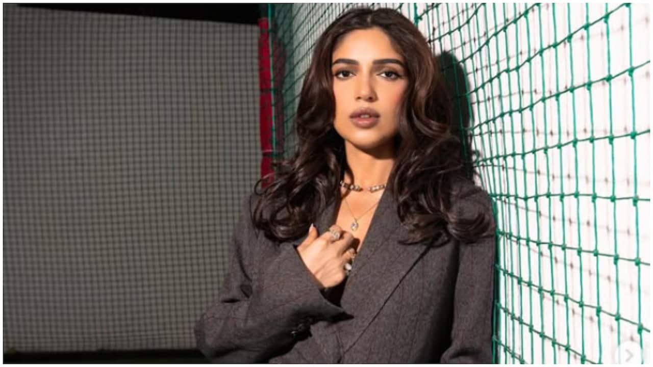Bhumi Pednekar Steps Away From Red Carpet As National Anthem Plays, Wins Hearts
