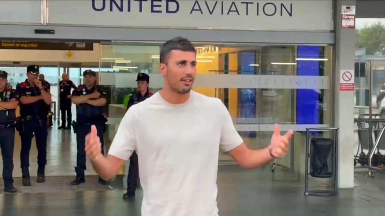 Rodri Arrives At Barcelona To Complete Dream Move