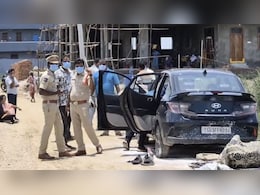 तेलंगाना में प&zwj;िता ने क्&zwj;यों करवा दी अपनी बेटी की हत्&zwj;या? ब्&zwj;वॉयफ्रेंड पहुंचा जेल, कार की डिग्&zwj;गी में म&zwj;िली थी लाश
