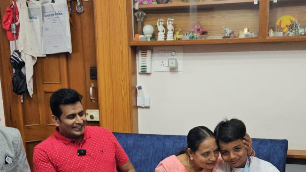 indore 11 year old sumedh shrivastava wins silver world arnis championship 2026 indore 11 year old sumedh shrivastava wins silver world arnis championship 2026