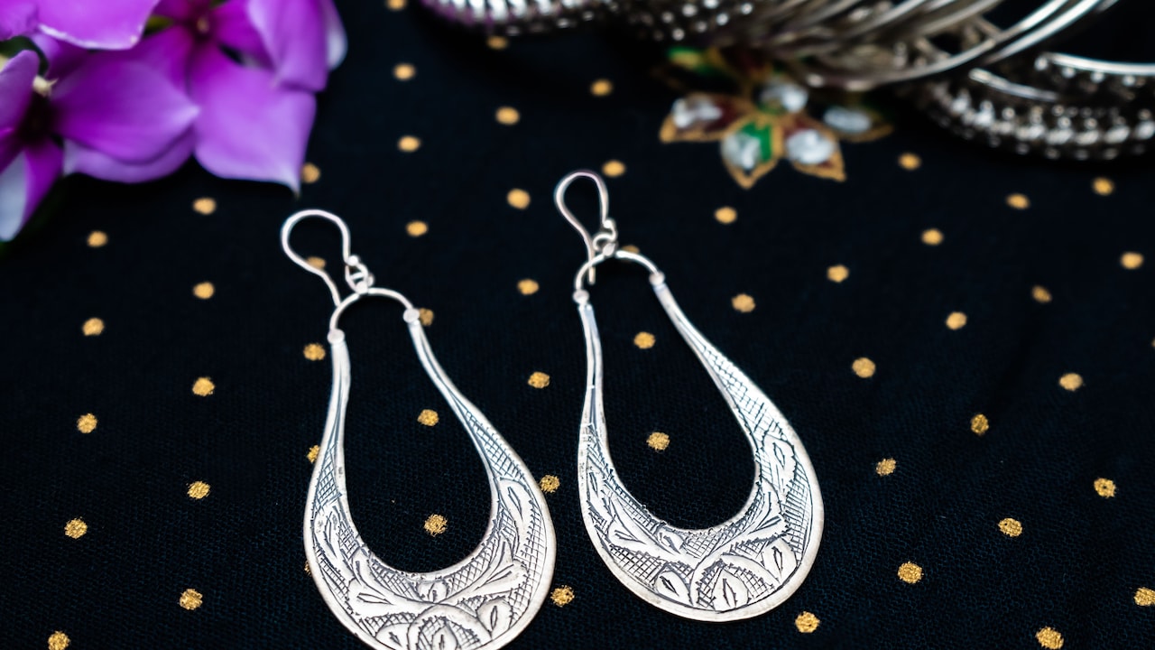 7 Silver Jewellery Pieces For Everyday Ethnic And Western Outfits