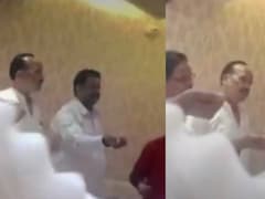 शाहजहांपुर में पार्षदों का धनराशि बांटने की शपथ लेने का वीडियो सार्वजनिक, जांच के आदेश