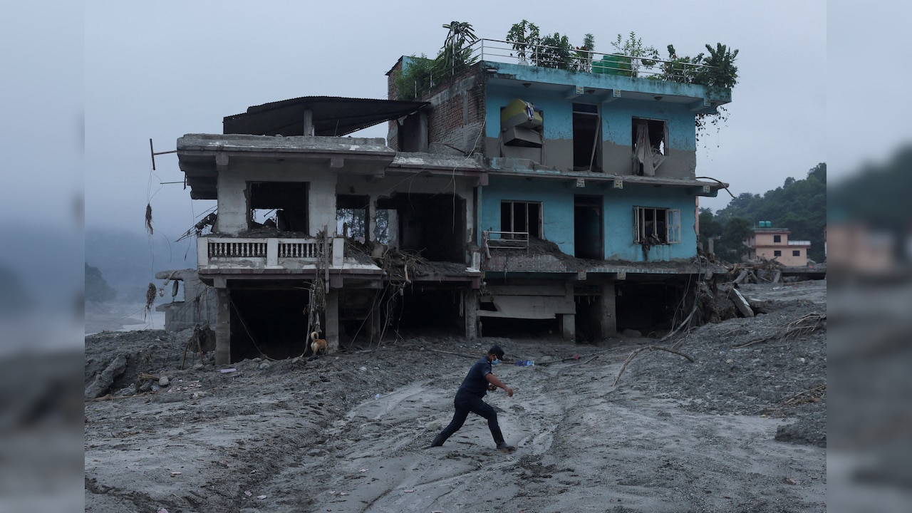 Nepal Flash Flood LIVE Updates: नेपाल में बाढ़ से अब तक 734 लोगों की मौत,  2498 लापता