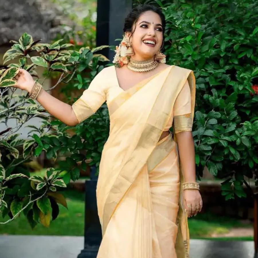 Click here to buy: BilloRani Solid/Plain Kasavu Pure Cotton Saree (Beige) Click here to buy: BilloRani Solid/Plain Kasavu Pure Cotton Saree (Beige)