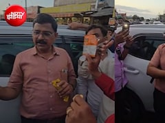 महाराष्ट्र: एक्सपायरी खाना खाने से बिगड़ी बच्चे की हालत, गुस्साई भीड़ ने FDA अधिकारी से की बदसलूकी