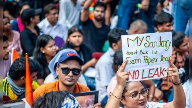 सड़क से संसद तक गूंजी जेन जी की भाषा, नेताओं को छात्रों ने दी यह नसीहत