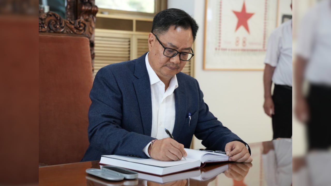 Kiren Rijiju's Big Warning To New York protesters 'Desecrating' Indian flag: 'It Will Cost You Dearly'