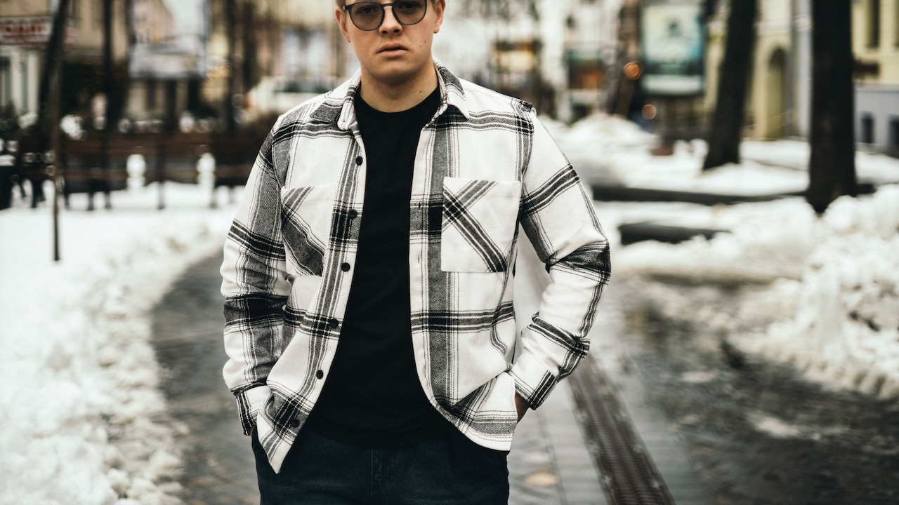 5 casual shirts for men, priced under ₹400 during the Myntra Right To Fashion Sale