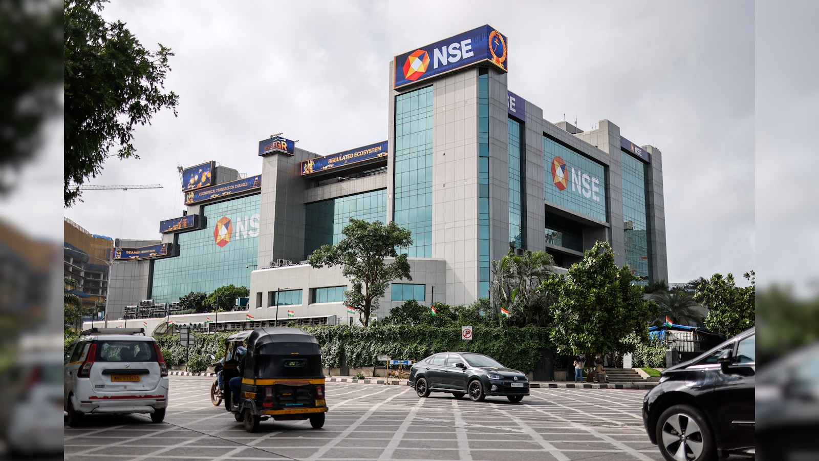 NSE IPO: SBI, LIC-Backed Insurers, Canada's Pension Fund Among Sellers In OFS