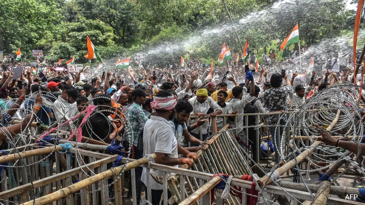 Jharkhand Protest: Police Say "Mild Lathi-Charge" Used, 14 Cops Injured