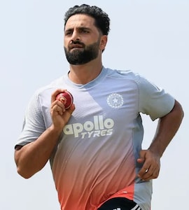 Justice Done: Social Media Reacts As Auqib Nabi Receives India Test Call-Up Against Sri Lanka