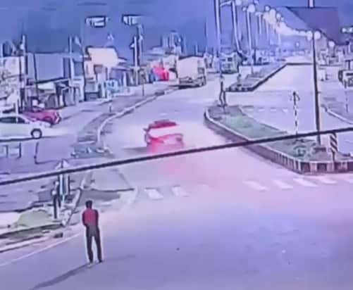 Two teens killed in Nagpur car crash involving truck; father charged