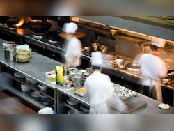 5 Food Outlets In Mumbai Cricket Body Premises Lose Licences In Latest Crackdown