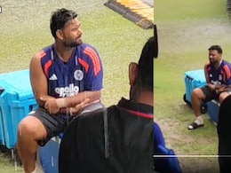 "<i>Bukhaar Karwa Dena</i>": Rishabh Pant's Funny Response Amid Rain Leaves Fans In Splits