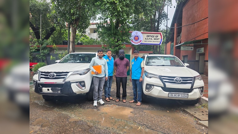 दिल्ली में एक ही नंबर की दो Fortuner, चेसिस नंबर भी सेम, दोनों निकली चोरी की