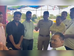 दतिया स्ट्रांग रूम के बाहर लैपटॉप मिलने से मचा हड़कंप, कांग्रेस ने जताई EVM हैकिंग की आशंका