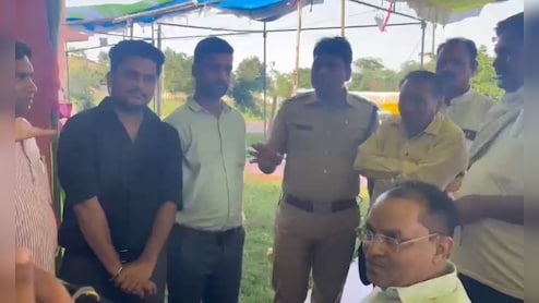 दतिया स्ट्रांग रूम के बाहर लैपटॉप मिलने से मचा हड़कंप, कांग्रेस ने जताई EVM हैकिंग की आशंका