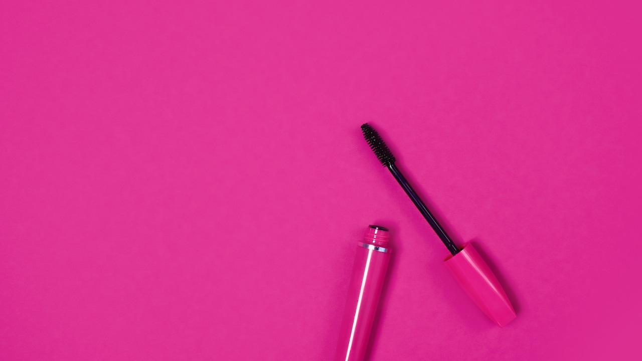 Waterproof Vs Regular Mascara: Which Survives A Monsoon Day Better Waterproof Vs Regular Mascara: Which Survives A Monsoon Day Better