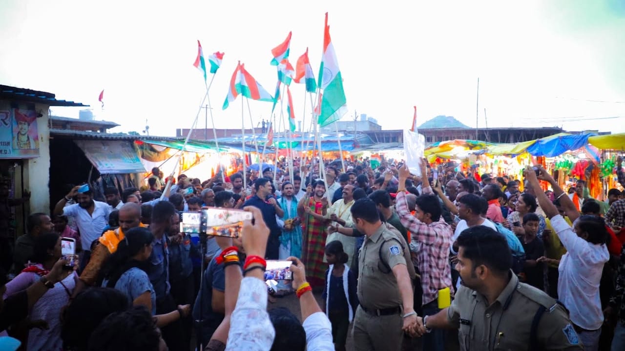 bageshwar dham tiranga yatra heavy rain chhatarpur independence day bageshwar dham tiranga yatra heavy rain chhatarpur independence day