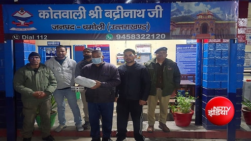 बदरीनाथ मंदिर चढ़ावा चोरी मामले में तीसरी गिरफ्तारी; गार्ड बेचता था तीर्थयात्रियों को दान, घर से मिले गहने