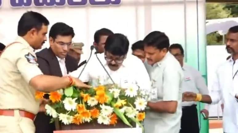 Andhra Minister Faints During Independence Day Event In Tirupati