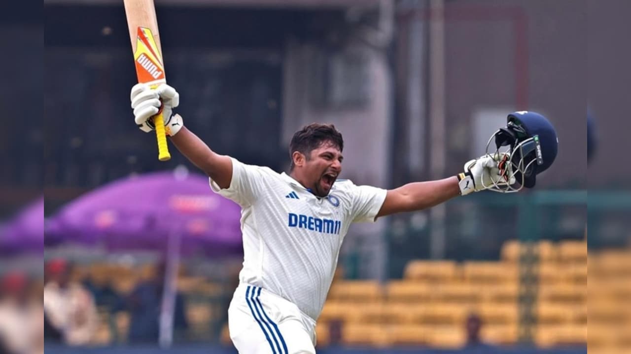 IND vs SL: टीम इंडिया में हुई एंट्री तो सरफराज खान ने इस तरह जताई खुशी, सोशल मीडिया पर वायरल हुआ पहला रिएक्शन