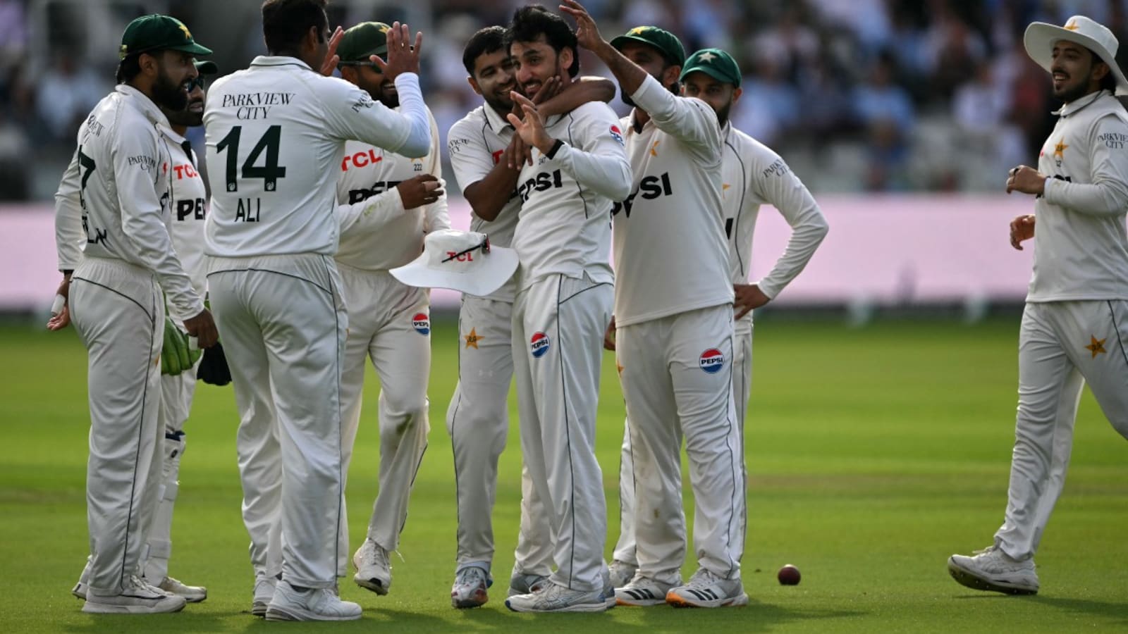 England vs Pakistan Live Score 2nd Test Day 2