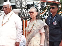 BJP Claims Sonia Gandhi Tried To Stop Singing Of Vande Mataram, Congress Denies