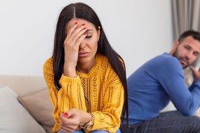 रिश्ता खत्म करने के लिए ये 4 हिंट देती है आपकी बॉडी, Relationship Expert ने बताया क्या होती है रिश्ते की 'Expiry Date'