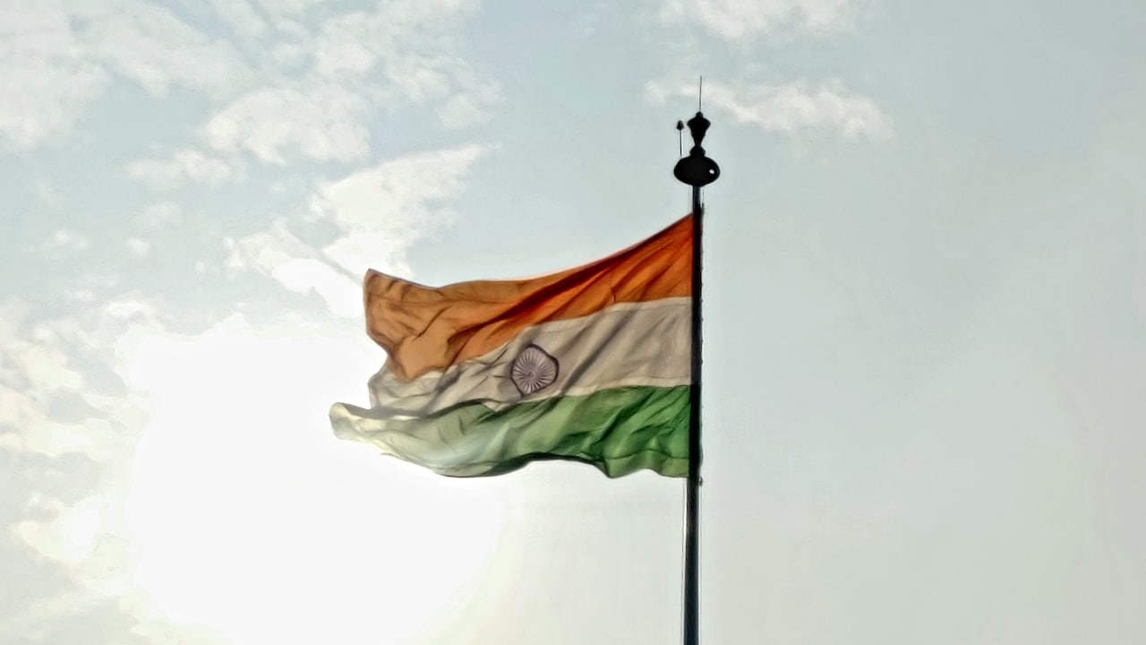 Which tricolour kurta do you want to wear this Independence Day 2026 from Amazon Great Freedom Sale?