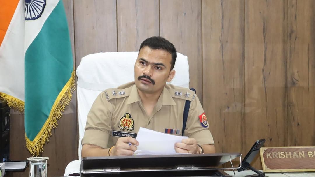 ips kk bishnoi sambhal sp farewell emotional transfer bijnor ips kk bishnoi sambhal sp farewell emotional transfer bijnor