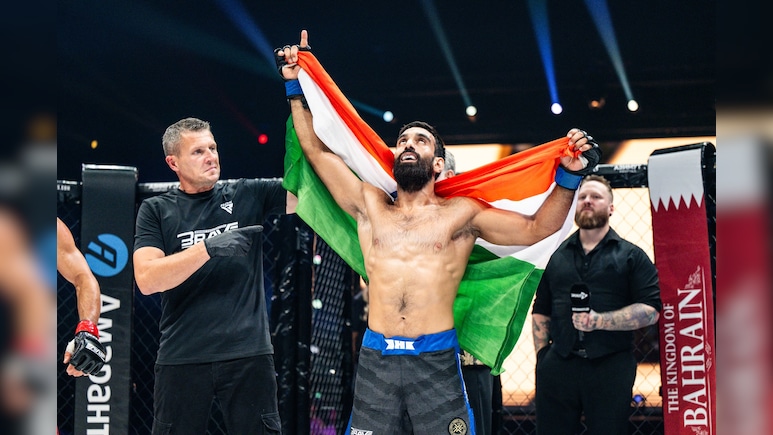 Meet Owais Yaqoob, The MMA Fighter From Pulwama Eyeing The UFC