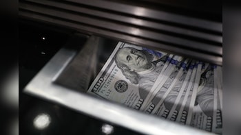Race For Diaspora Dollars Pumps Up India's Bond, Loan Markets