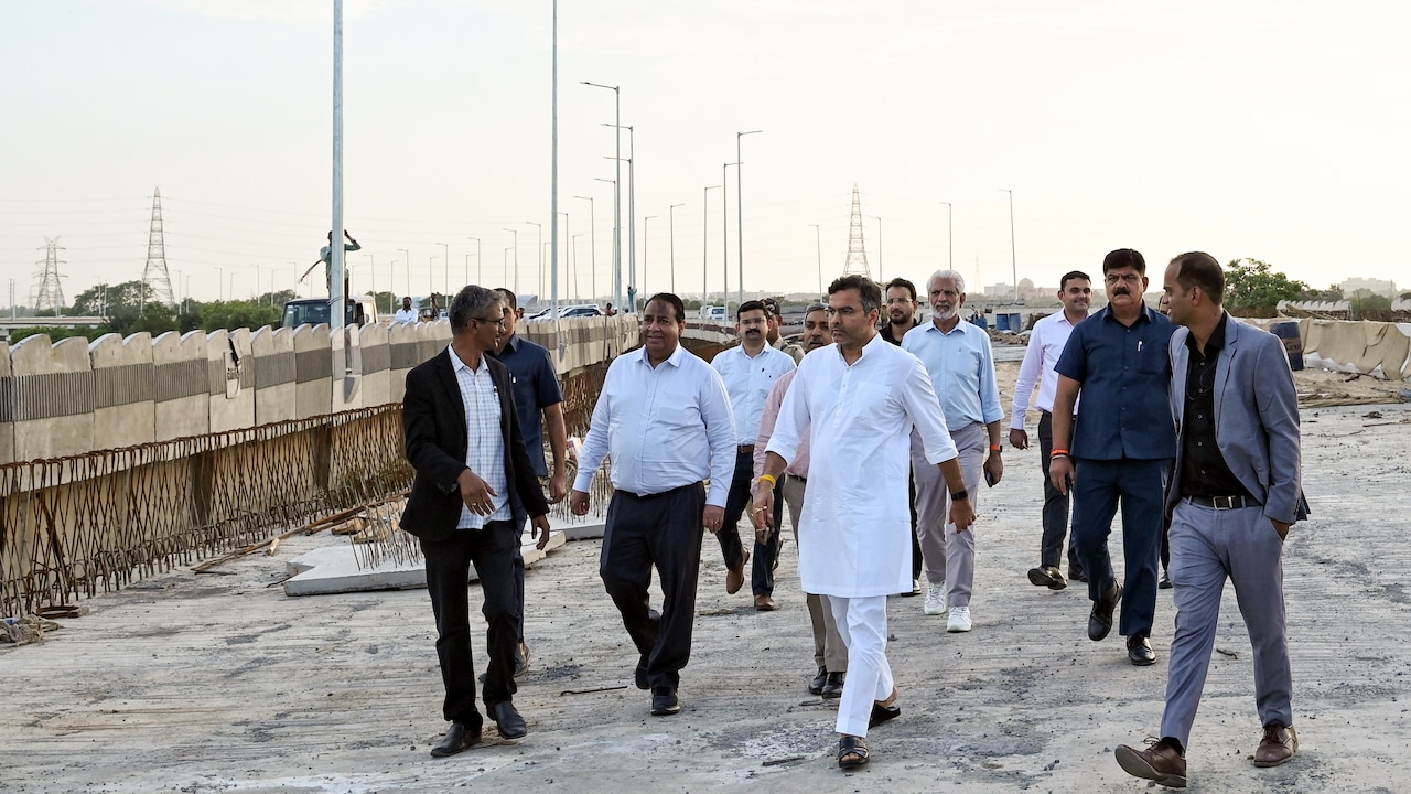Delhi PWD Minister Parvesh Sahib Singh during his visit to the Barapullah Phase-III project site on June 22, 2026 Delhi PWD Minister Parvesh Sahib Singh during his visit to the Barapullah Phase-III project site on June 22, 2026